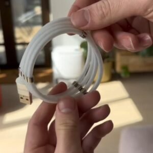 Read more about the article Organized Power: Magnetic Charging Cable