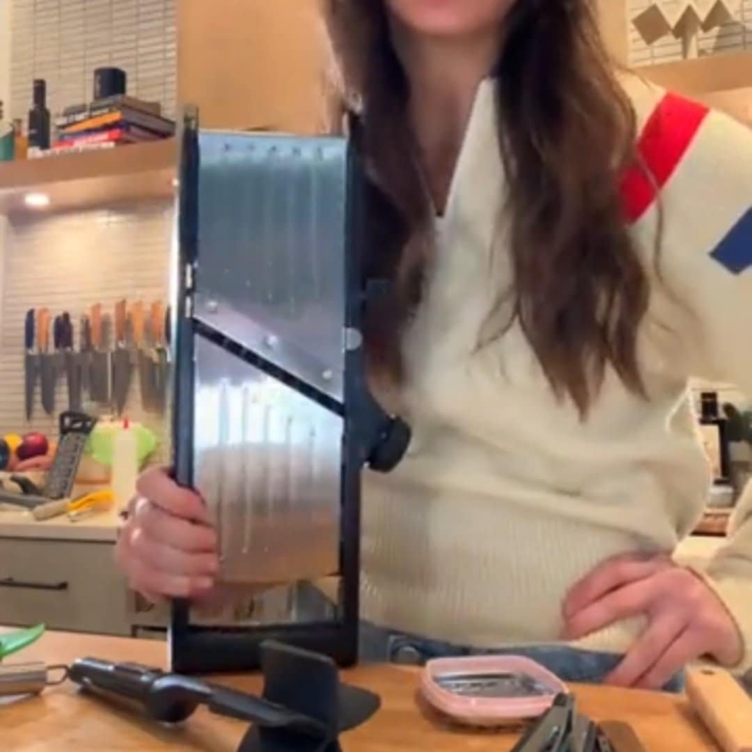 Read more about the article Slice with Safety: Mandoline Food Slicer