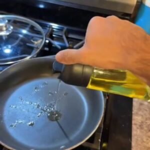 Read more about the article Spray & Pour: TrendPlain Olive Oil Sprayer