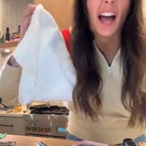 Read more about the article Super Absorbent Kitchen Cloths